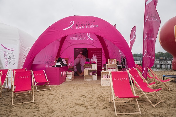 Avon Poland has a long pink summer educating women about breast cancer awareness